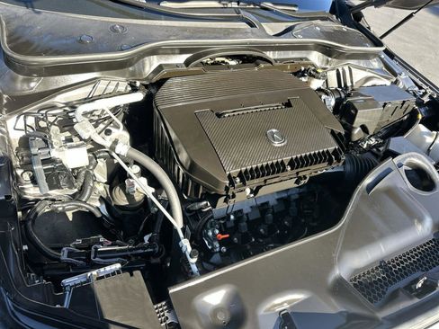 Certified 2023 Acura MDX FWD w/ Technology Package image 9