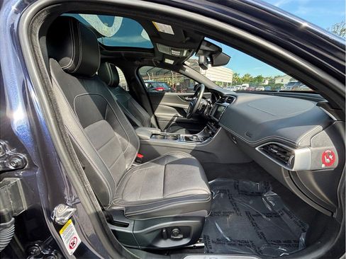 Used 2017 Jaguar XE R-Sport RWD image 47