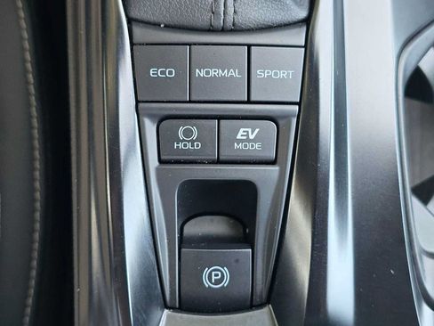 Used 2026 Toyota Camry SE FWD image 34