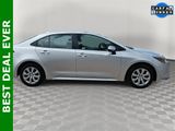 Used 2022 Toyota Corolla LE image 2