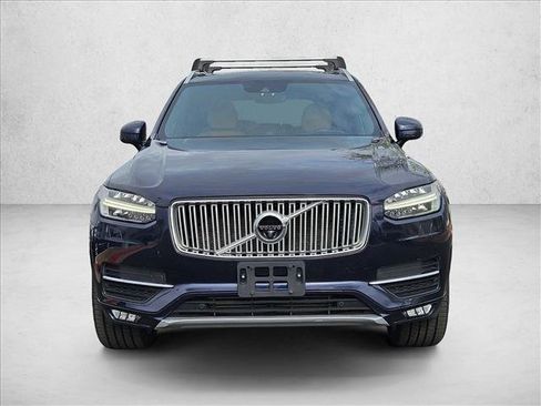 Used 2017 Volvo XC90 T6 Inscription w/ Vision Package image 2