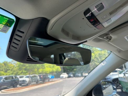 Used 2023 Volvo XC90 B6 Plus image 32