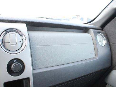 Used 2011 Ford F150 XLT AWD/4WD image 18