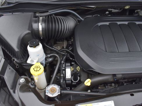 Used 2019 Dodge Grand Caravan SXT image 48