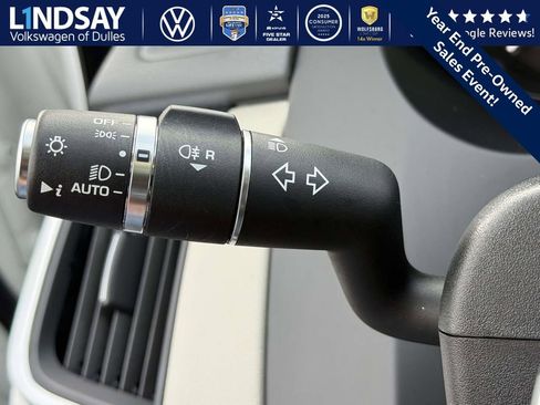 Used 2019 Jaguar E-PACE SE image 24