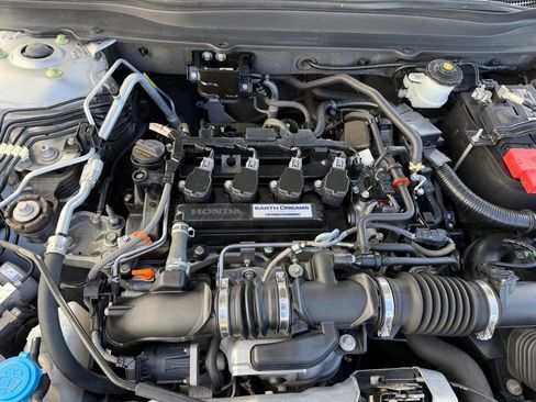 Used 2019 Honda Accord LX image 12