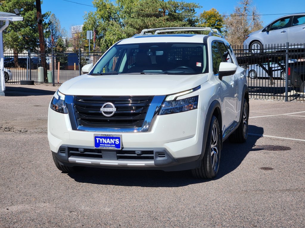 Certified 2024 Nissan Pathfinder Platinum w/ Cargo Package AWD/4WD image 3