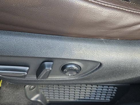 Used 2022 Toyota Sienna Platinum image 20