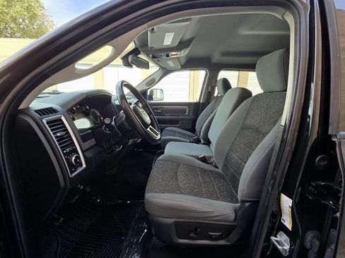 Used 2018 RAM 2500 Big Horn image 26