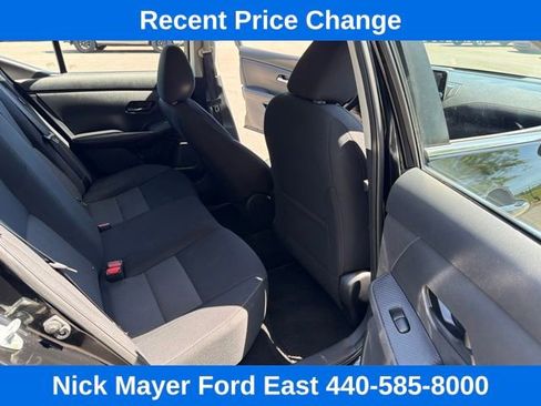 Used 2024 Nissan Sentra SV FWD image 22