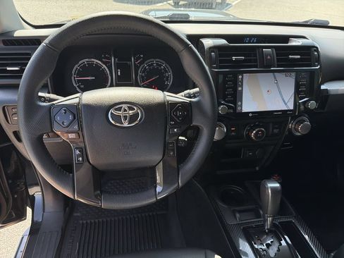 Used 2021 Toyota 4Runner Venture w/ Moonroof Package AWD/4WD image 22