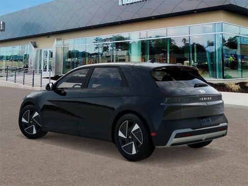 New 2026 Hyundai Ioniq 5 SEL image 5