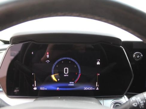 Used 2025 Chevrolet Trax LT w/ Driver Confidence Package image 21