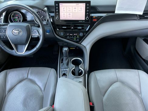 Used 2022 Toyota Camry XLE FWD image 20
