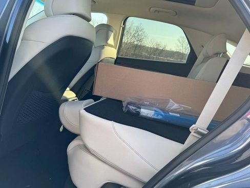 New 2026 Genesis GV70 2.5T Select image 7