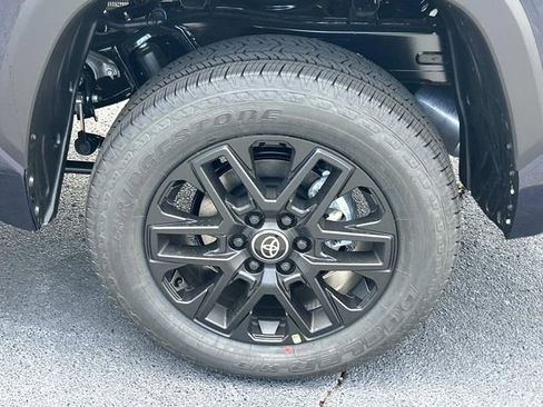 New 2026 Toyota Tundra Limited AWD/4WD image 13