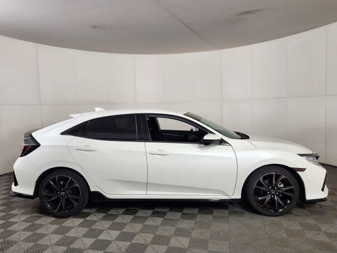 Used 2019 Honda Civic Sport image 8