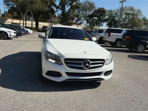 Used 2016 Mercedes-Benz C 300 Sedan image 5