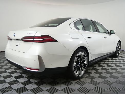 New 2026 BMW 530i w/ Premium Package RWD image 3