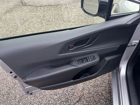 Used 2025 Toyota Prius LE image 20