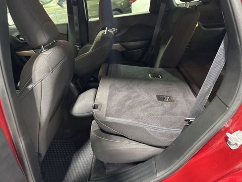 Used 2017 Jeep Cherokee Latitude w/ Comfort/Convenience Group image 30