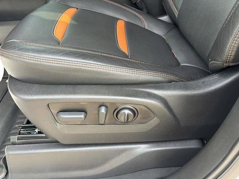 Used 2022 GMC Sierra 1500 AT4 image 12