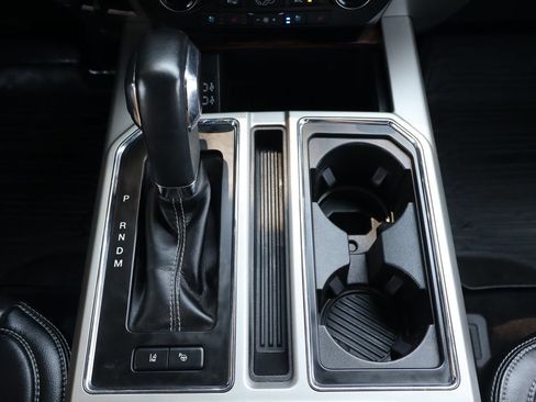 Used 2019 Ford F150 Lariat w/ Equipment Group 502A Luxury AWD/4WD image 35