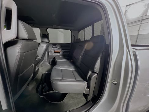 Used 2018 GMC Sierra 1500 SLT w/ Enhanced Driver Alert Package RWD image 28