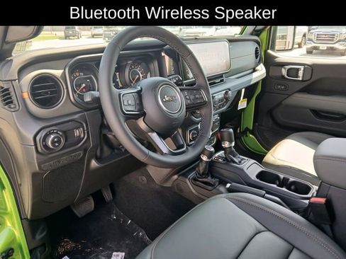 New 2025 Jeep Gladiator Mojave w/ Safety Group image 10