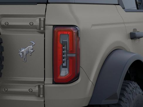 New 2026 Ford Bronco Badlands AWD/4WD image 23
