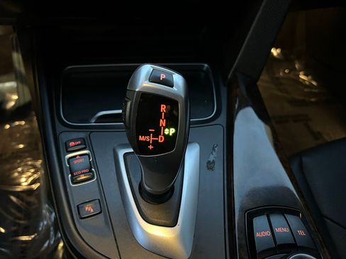 Used 2017 BMW 320i Sedan image 33