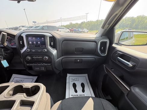 Used 2020 Chevrolet Silverado 1500 LT AWD/4WD image 23