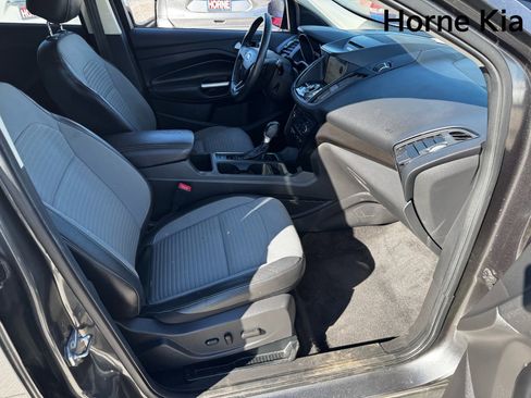 Used 2017 Ford Escape Titanium image 25