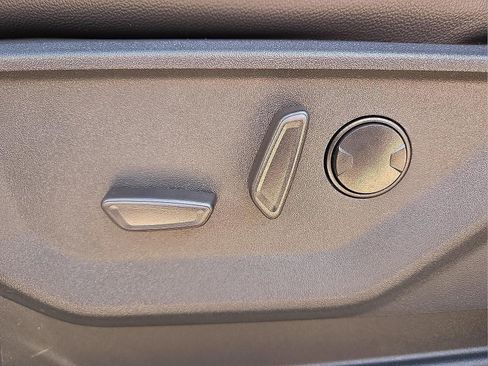 New 2026 Ford F250 Lariat w/ Black Appearance Package image 16