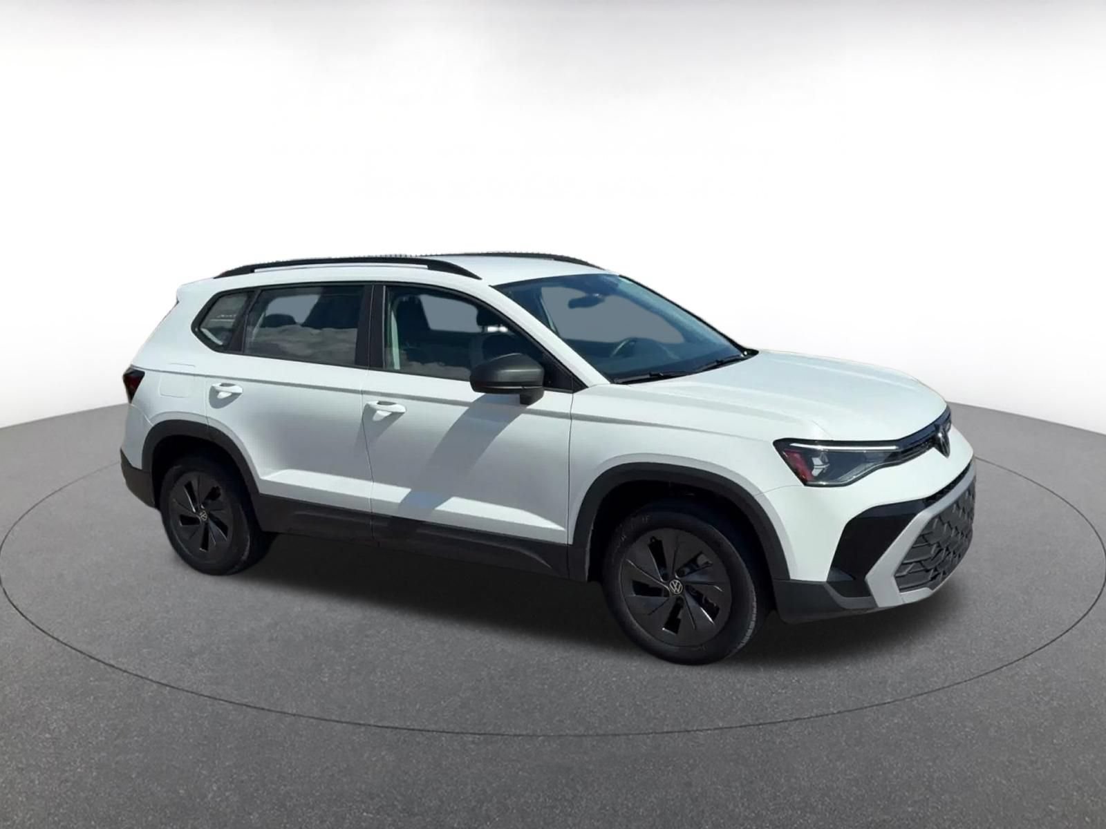 Used 2026 Volkswagen Taos S FWD image 2