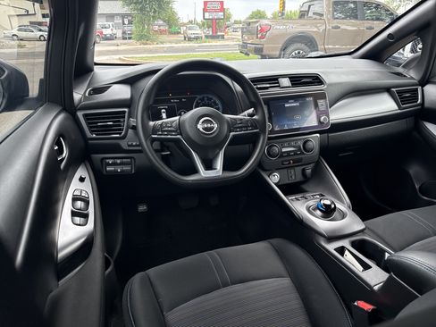Certified 2025 Nissan Leaf S FWD image 13