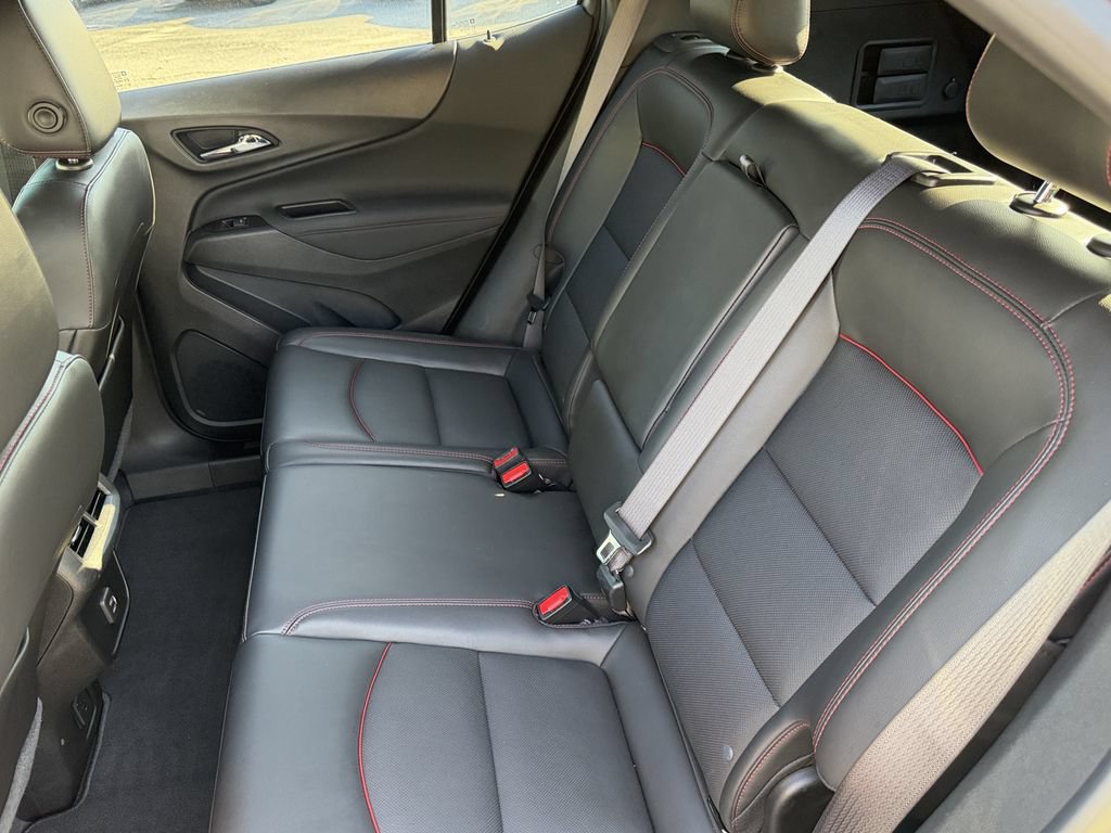 Used 2022 Chevrolet Equinox RS w/ RS Leather Package FWD image 20