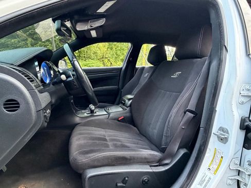 Used 2012 Chrysler 300 S RWD image 25