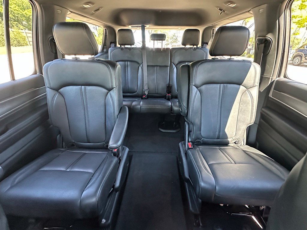 Used 2025 Jeep Wagoneer Series II AWD/4WD image 14