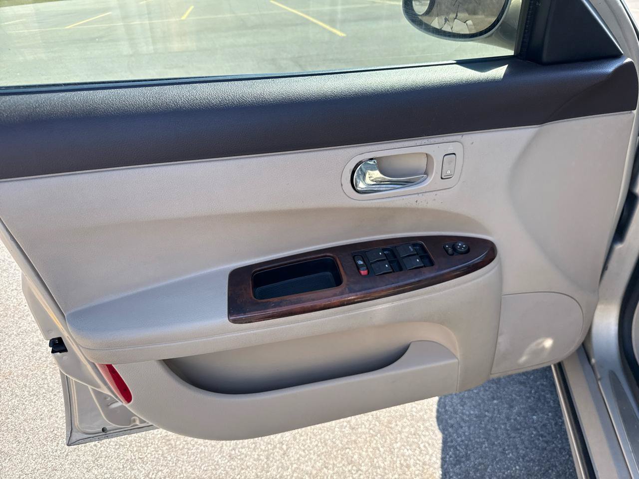 Used 2009 Buick LaCrosse CXL FWD image 13