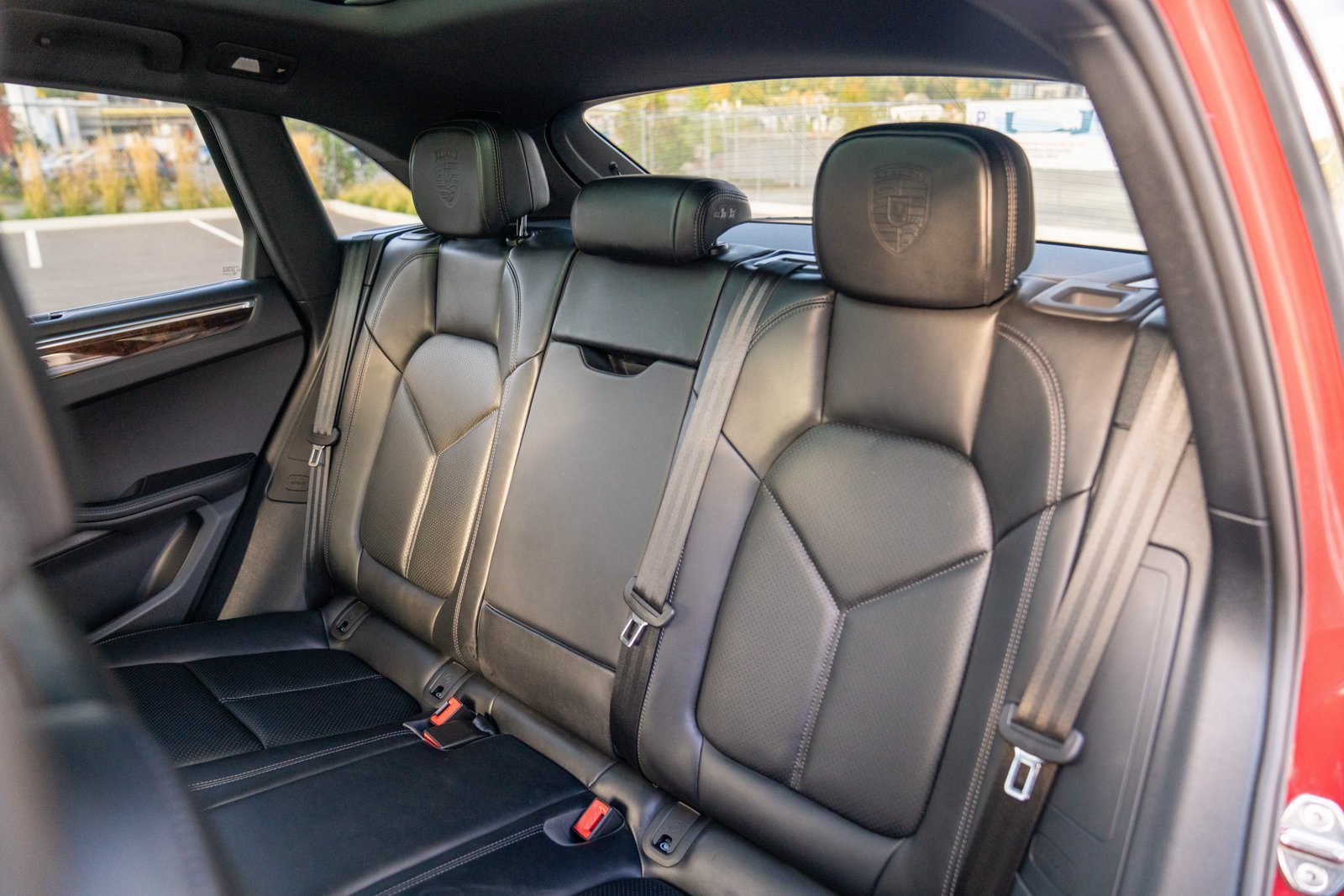 Certified 2026 Porsche Macan AWD/4WD image 24