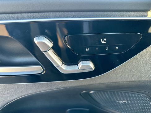 Used 2025 Mercedes-Benz C 300 4MATIC Sedan w/ AMG Line w/ Night Package image 12