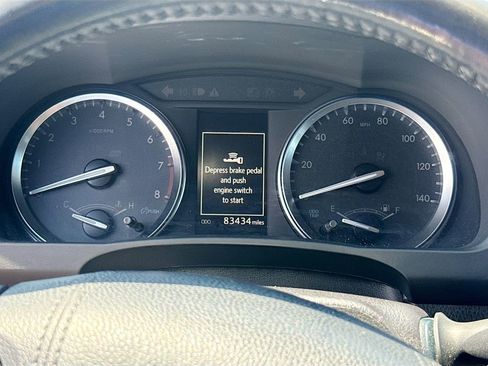 Used 2018 Toyota Highlander XLE FWD image 13