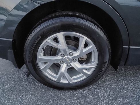 Used 2020 Chevrolet Equinox LT image 39