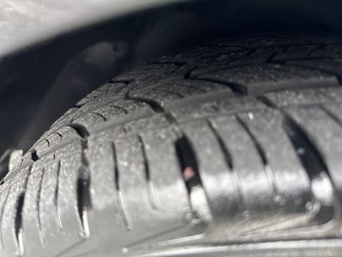 Used 2012 Ford Focus SE FWD image 28