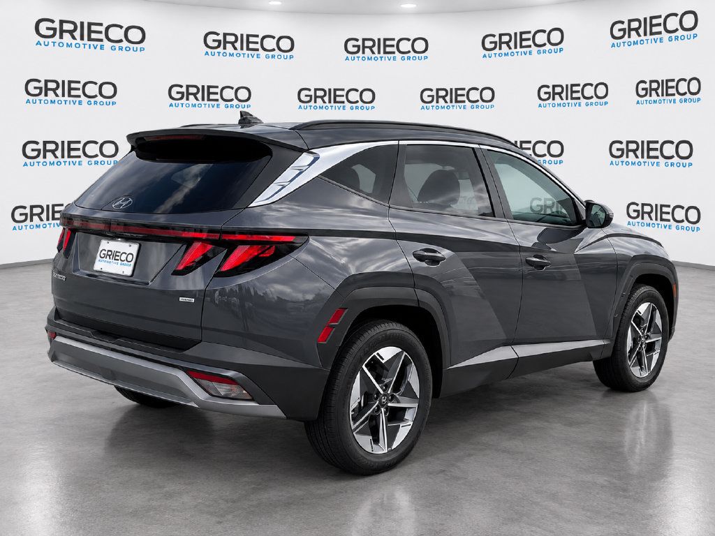 Used 2025 Hyundai Tucson SEL AWD/4WD image 2
