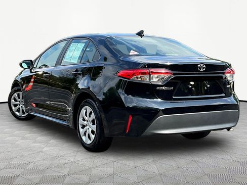 Used 2024 Toyota Corolla LE FWD image 4