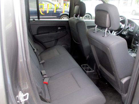 Used 2012 Jeep Liberty Sport w/ Popular Equipment Group image 8