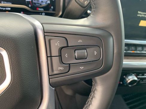 Used 2024 GMC Sierra 1500 Elevation image 23