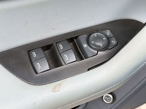 Used 2019 Chevrolet Blazer LT FWD image 11